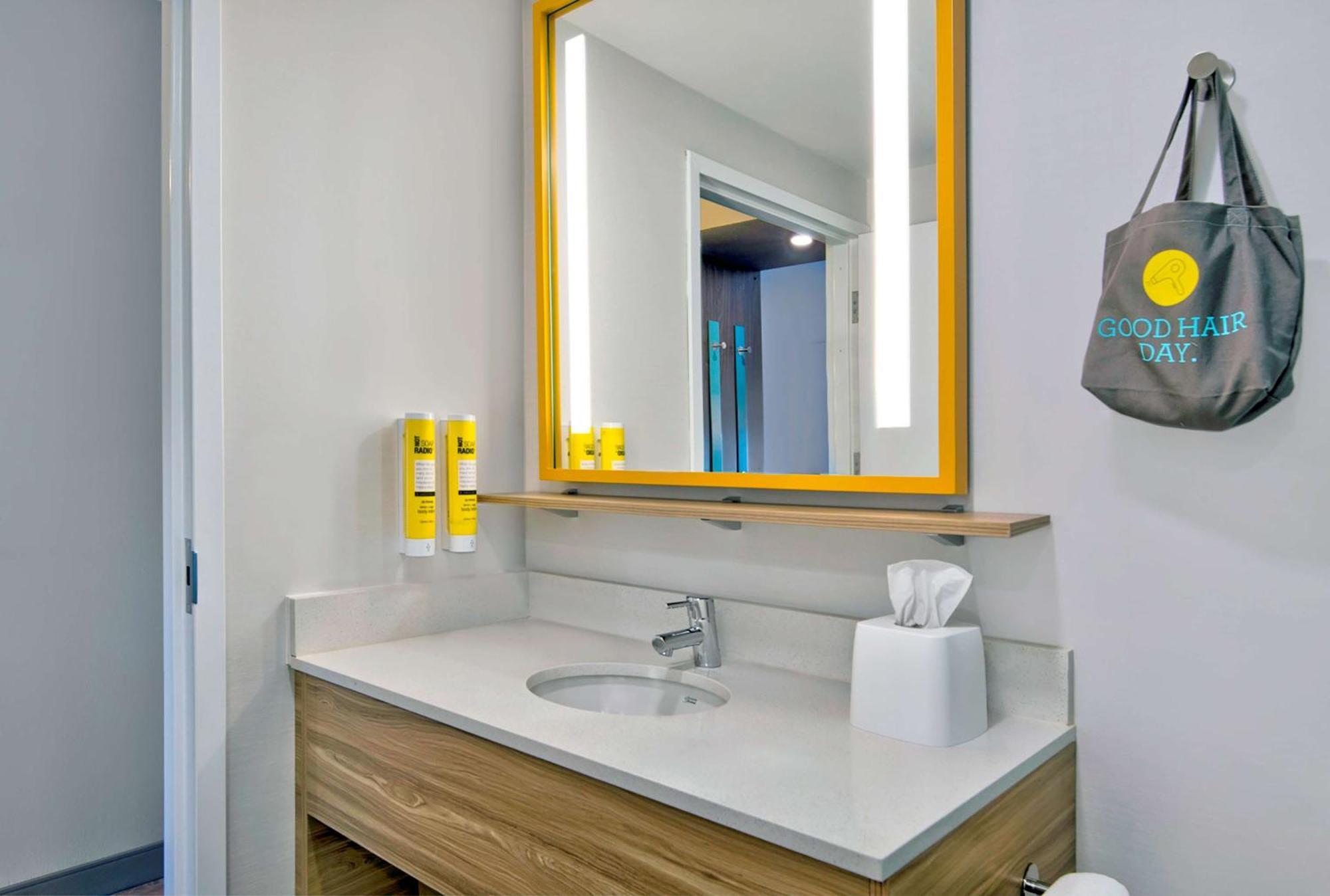 Hotel Tru By Hilton Ashburn One Loudoun, Va Exterior foto